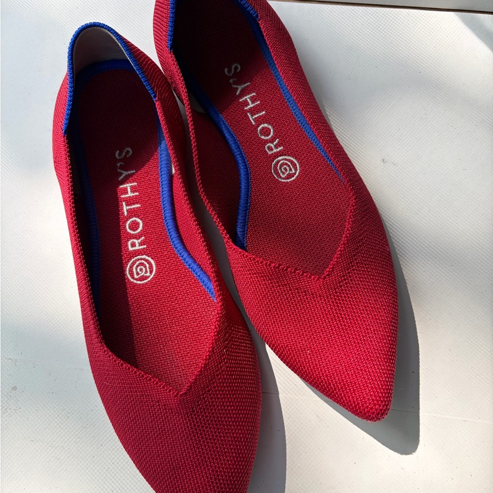 Rothy's Red Pointed Knit Flats with Blue Trim